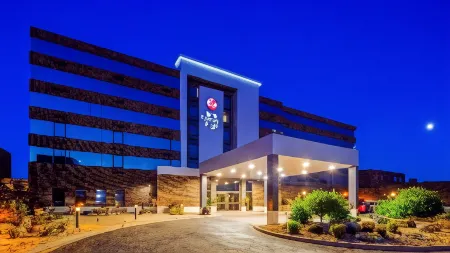 Best Western Plus Kelly Inn