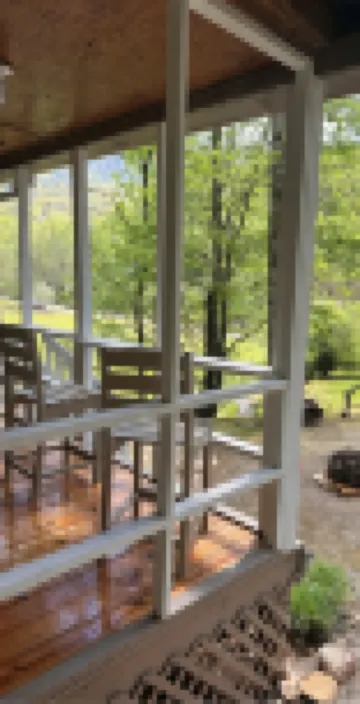 Godin's Get A Way,  Creekside cabin, Relax in Murphy, NC.  Close to everywhere!