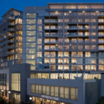 HotelVetro Iowa City, Tapestry Collection by Hilton