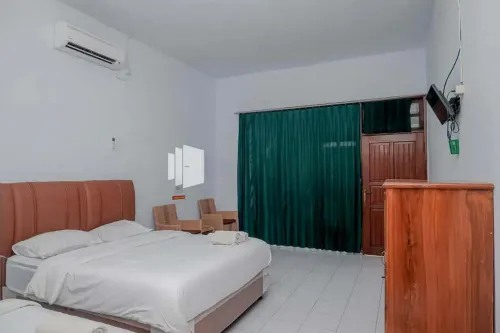 Pondok Damai Guest House Syariah Mitra RedDoorz Hotels in Cirebon Regency
