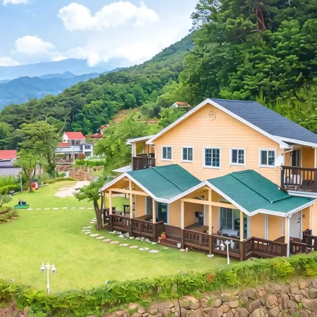Gurye Seomjingang View Pension