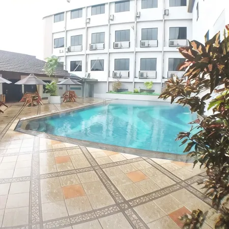 Amans Hotel