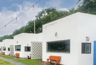 Gunwi Easy Park Hotels near Palgongsan Provincial Park (Gunwi-gun)