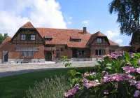 플루흐스테르트의 가족 농가  호텔