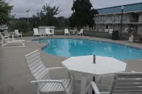 Kings Inn - Swimmingpools