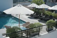 Rosaleen Boutique Hotel - สระว่ายน้ำบนดาดฟ้า