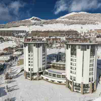 Hotiday Sestriere Ski Run Hotel Exterior
