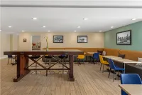 Comfort Inn & Suites Pottstown Eastern Gateway - parking