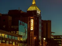 Exe Convention Plaza Madrid Отели рядом с достопримечательностью «Комплекс компании «Телефоника»»