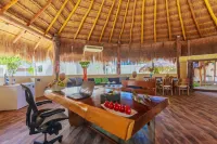 Hotel Paradise Suites
