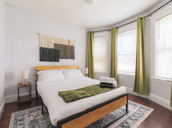 Boston 4BD-5 min walk to Train&Beach/10min-Airport-Free Parking