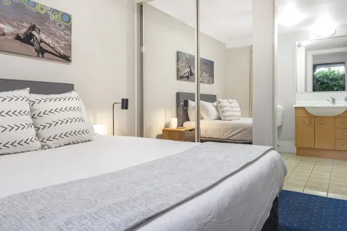 2-Bed Family Haven with Pools, BBQ & Playgrounds