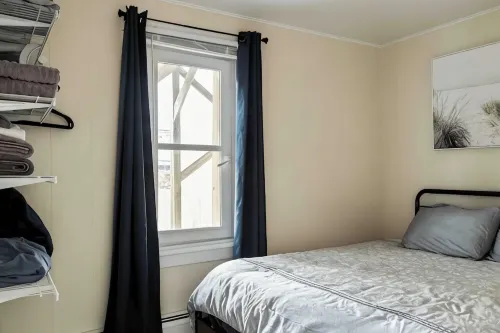 Sweet n Petite: Downtown ChurchStreet Area-Parking - 2-Star