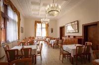 Smolenický zámok - bar
