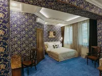 Lux Mini-Hotel 브라츠크 호텔
