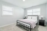 3 bedroom cozy house located footsteps away from KSU’s sporting events!