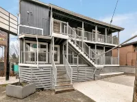 The Nest At Columbia City Hotels near King County (Boeing Field) International Airport