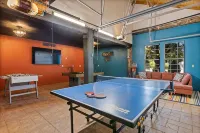 Unique Stay! Pool/ Hot Tub/ Game Room/ Bar/ Views - con encanto