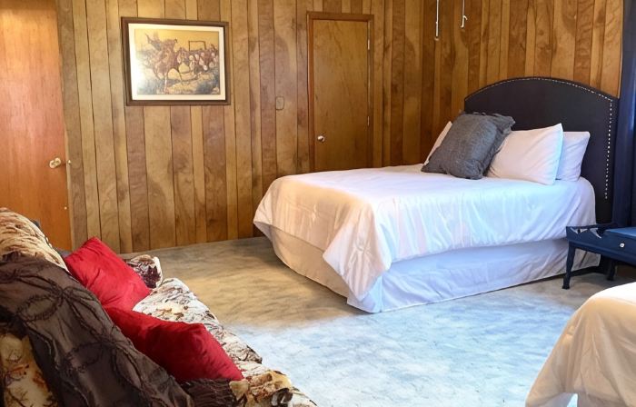 Charming 3-bedroom house with AC, WiFi in Clayton