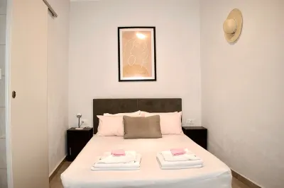 Astrinos Apt. Simple, cozy, comfortable, close to the beach 住宿飯店