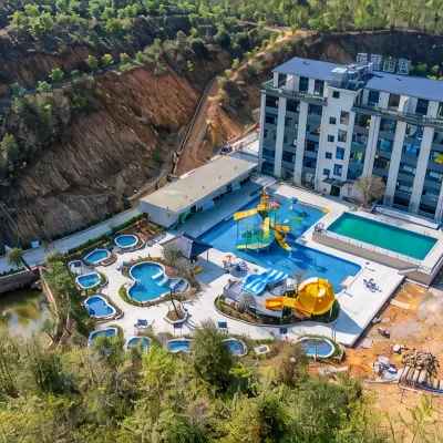 Panshan Hot Spring Hotel Hotels near Jinglulun Culture and Tourism Village