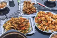 Great Gobi Featured Homestay (Fangte Silk Road Myth) - Kitchens
