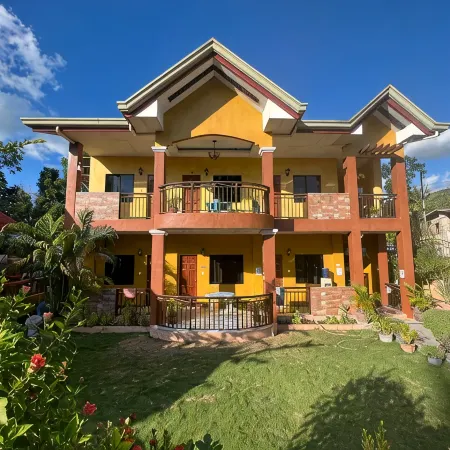 Sangi Tourist Inn - near Kawasan Badian Canyoneering