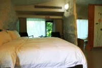 Weiming  House