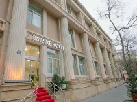 Empire Hotel Hotel berhampiran Dataran Kemerdekaan