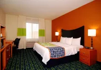 Fairfield Inn & Suites Tehachapi - parking