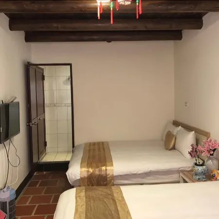 Rong Shu Xia B&B