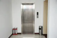 Huaxiang Business Hotel, Luxian County