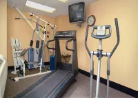 Comfort Suites at the University - Gym