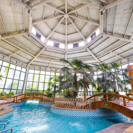 Fengxiang hot spring Hotel