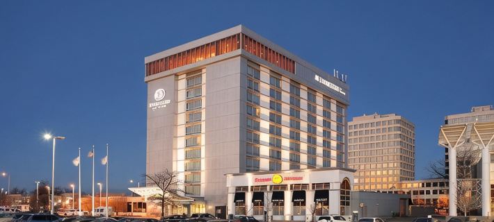 DoubleTree by Hilton Chicago - North Shore Conference Center Hotele w: Cook County
