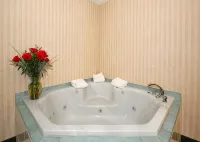 Comfort Inn & Suites Wilkes Barre - Arena - Hot Tub