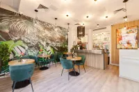 Garden Hotel
