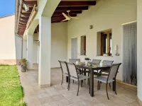 Spacious, high quality, terrace, pool, garden, family-friendly, central, WiFi - 民泊