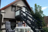 Kleine Gemütliche Dachgeschosswohnung Bino