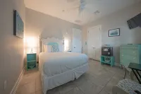 Key West Style Apartment - with pool/hot-tub