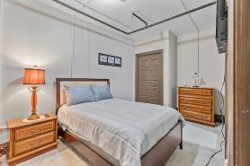 Perfect Blend of Convenience & Comfort in the heart of Syracuse NY