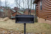 Blue Bird Cottage Pigeon Forge / 10 mins to Gatlinburg