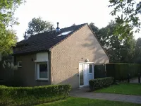Gezellig vakantiehuisje vlakbijhet Grevelingenmeer, huisdieren toegestaan.
