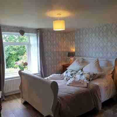Home away from home, 3 bed cottage with hot tub and pool table Rooms