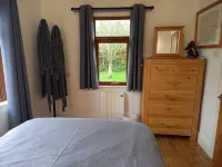 Found at the foot of Roundway Hill with it's own secluded garden. Pet friendly. Hotel a Calne