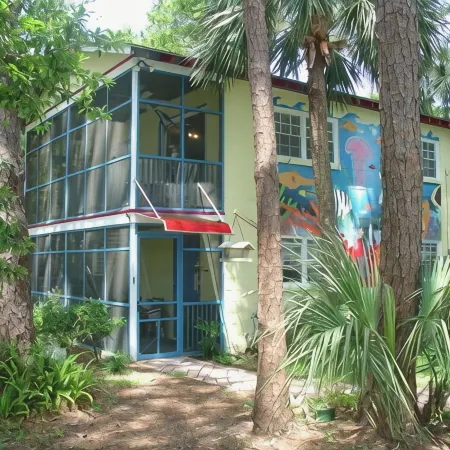 Comfy, Cozy Beach Apartment for Two with Adjustable King Bed!!!