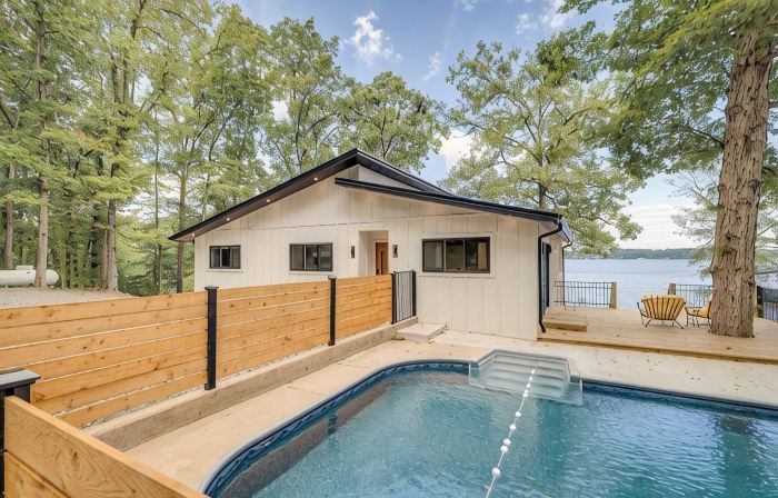 The Nest at Eagle Bay Cove on Lake D'Arbonne with pool, boathouse and game room!