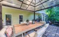 Downtown Marvel in unbeatable location! - balcony