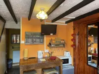 The Paddock - Sleeping 2 - B & B Yarm double bed en suite /fridge/microwave - Wifi