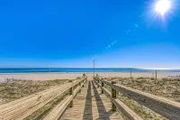 Charming 2 Bedroom Condo with Stunning Gulf Views!! - Jacuzzi